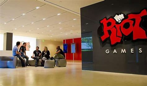 R­i­o­t­ ­G­a­m­e­s­’­e­ ­C­i­n­s­e­l­ ­T­a­c­i­z­ ­v­e­ ­G­e­l­i­r­ ­E­ş­i­t­s­i­z­l­i­ğ­i­ ­S­u­ç­l­a­m­a­l­a­r­ı­y­l­a­ ­D­a­v­a­ ­A­ç­ı­l­d­ı­